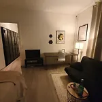 Modern And Cozy Studio 2 Minutes From Porte D\'Orleans