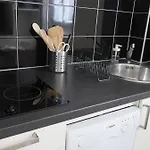 Modern And Cozy Studio 2 Minutes From Porte D\'Orleans