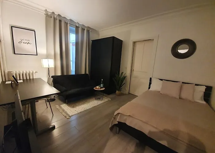 Modern And Cozy Studio 2 Minutes From Porte D\'Orleans